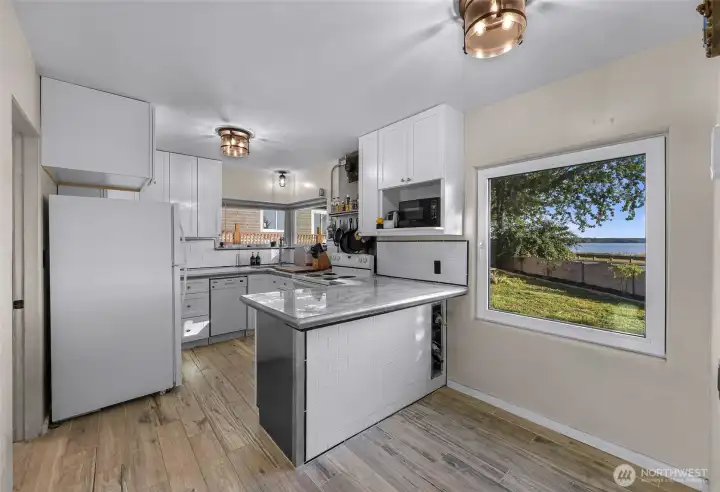 Open ocean views from kitchen