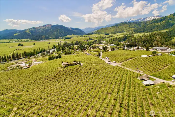 view looking S/SE over project an Peshastin towards Blewett pass jct to the south