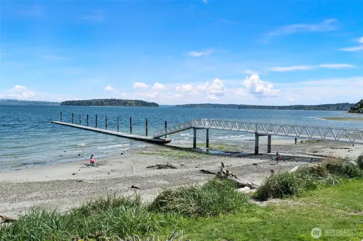 Launch  your paddleboard, kayak or enjoy a low tide beach walk.