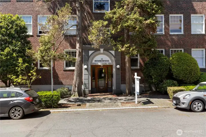 Outside view of your next investment in Seattle ready to new buyers.  Broadway street with all needed amenites is only 1 block to the east.