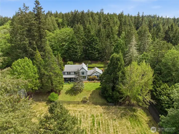Welcome home! You will love this picture perfect retreat! Welcome home! You will love this picture perfect retreat!