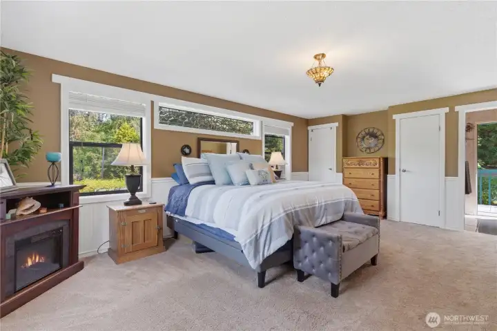 Enjoy the electric fireplace and His & Her closets in this Primary Bedroom. Enjoy the electric fireplace and His & Her closets in this Primary Bedroom.