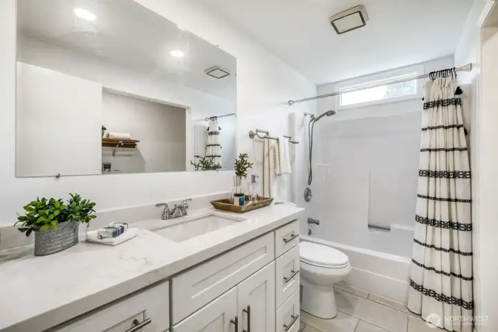 Hall Full Bathroom Hall Full Bathroom