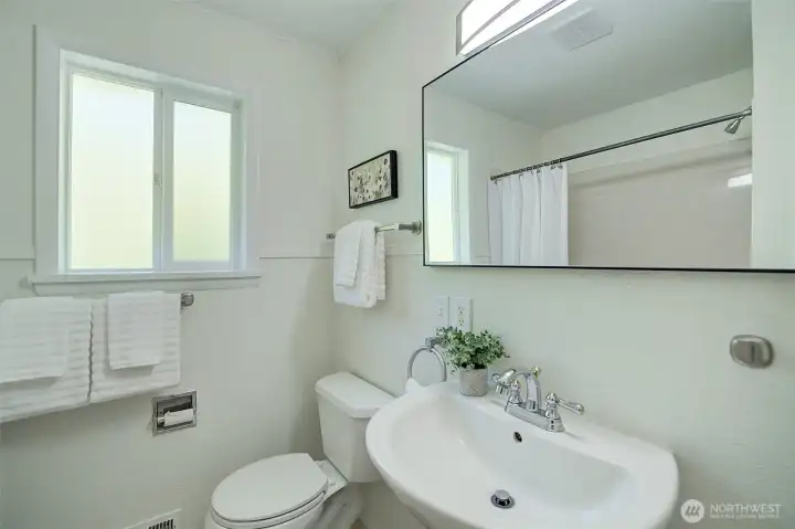 Upstairs Bathroom Upstairs Bathroom