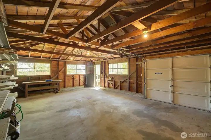 Shop / Garage Shop / Garage