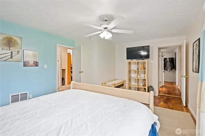 Primary bed Primary bed