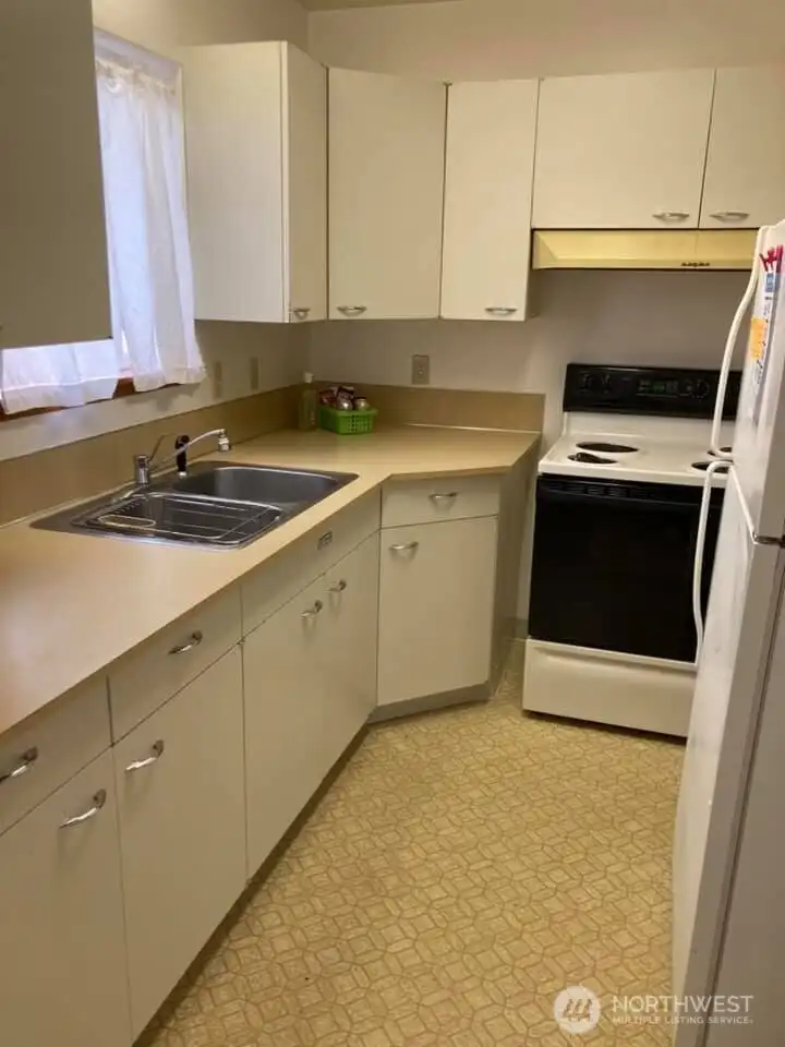518 Vacant