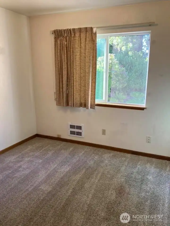518 Vacant