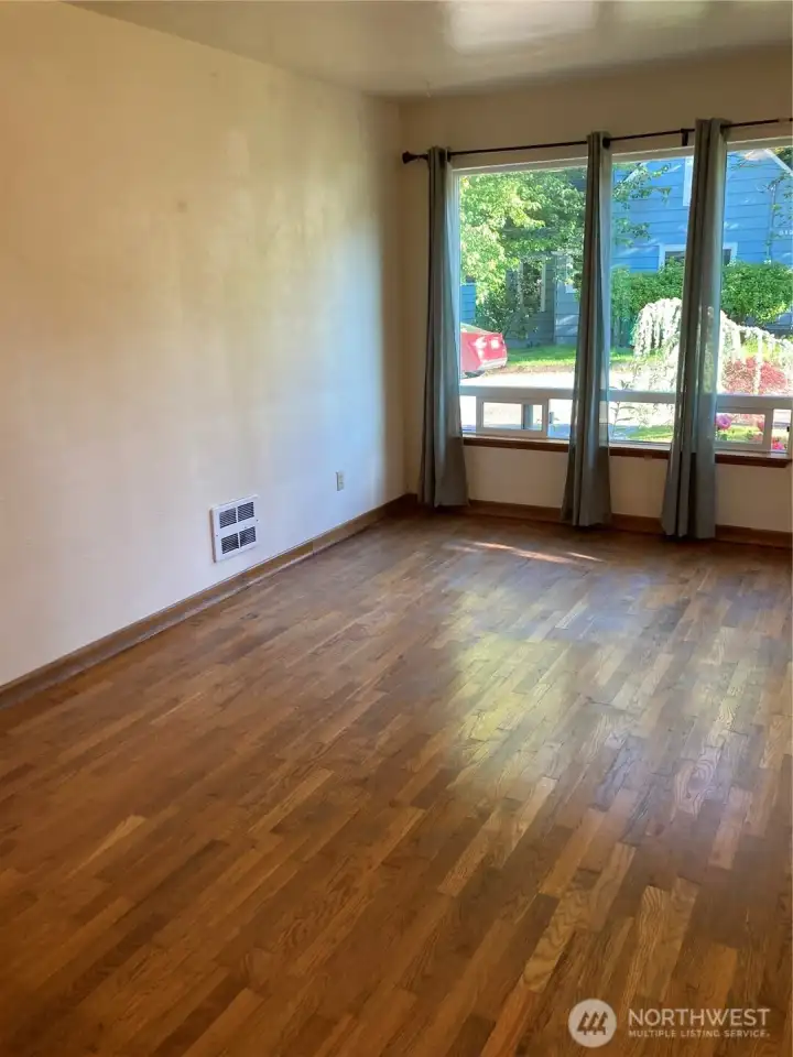 518 Vacant
