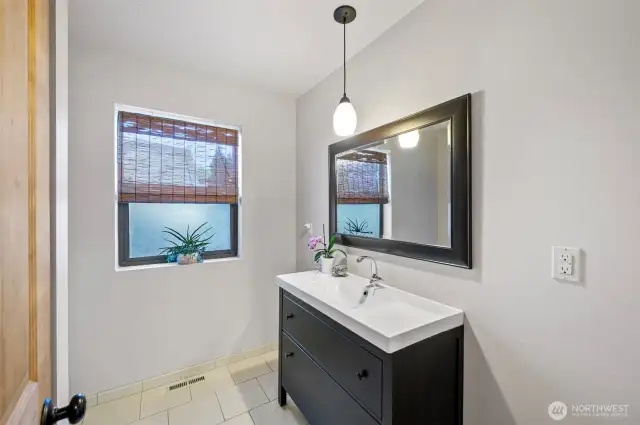 Main floor bathroom.
