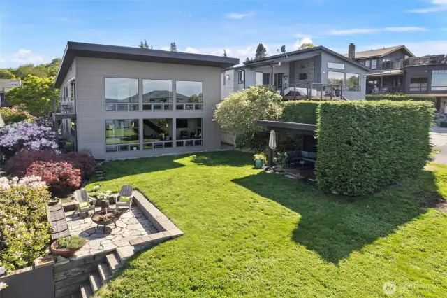 Built in 2013, you'll love the modern elements of this home.