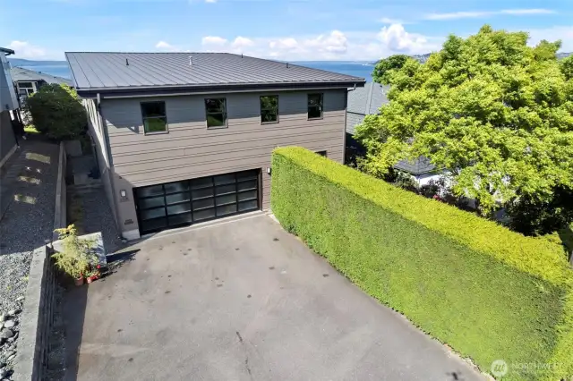 It's rare to find a modern view home in N. Tacoma - this is an opportunity to grab hold of!