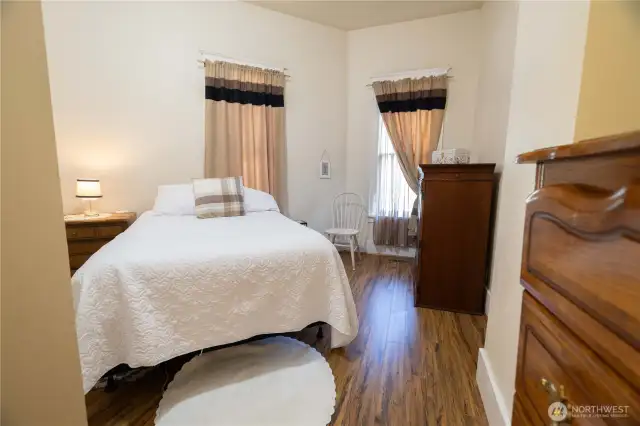 1st floor bedroom with ensuite