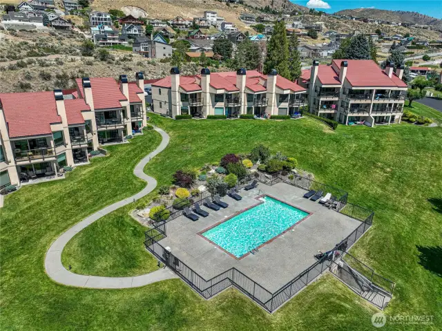 Lake Chelan Shores rare 3 bedroom