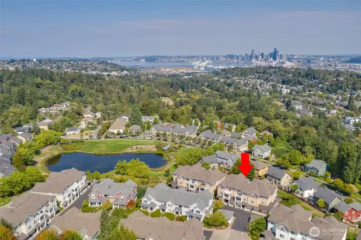 Walking trails around the pond and community. Enjoy West Seattle parks, shops and restaurants, commute to city and airport are a breeze.