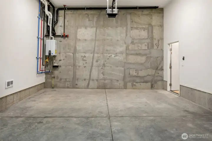 Extra large 2 car garage