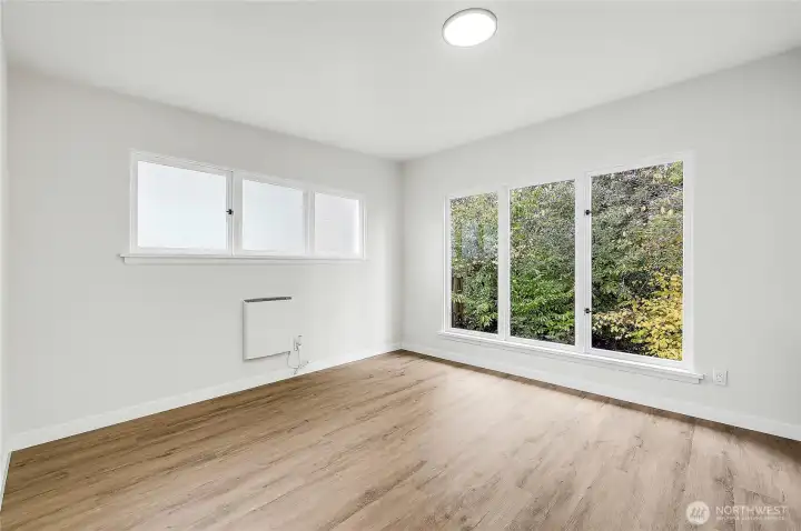 The 2nd bedroom un-staged.