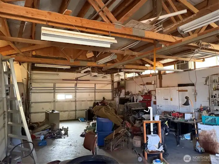 Shop w/ woodstove and electric door
