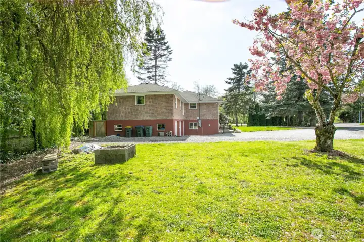 This side yard has the potential for a shop or just keep as extra yard space.