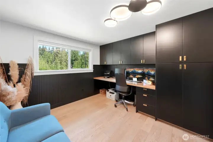 Dedicated office or den offering flexible living options. Dedicated office or den offering flexible living options.