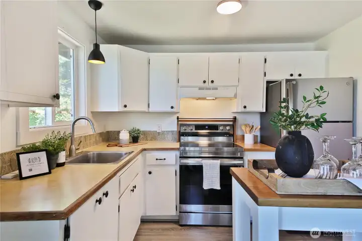 Open layout keeps everyone connected.