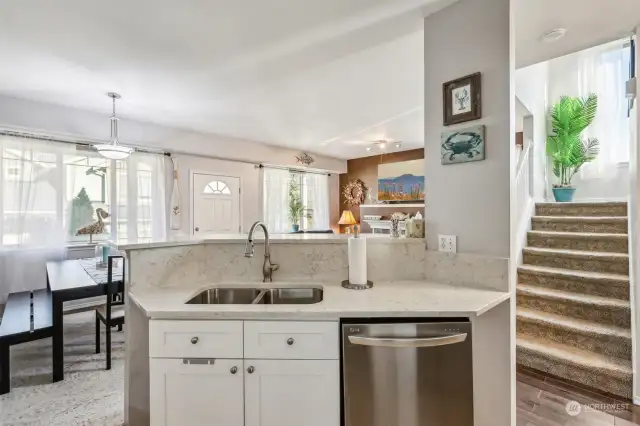 Kitchen with SS Appliances and Quartz Countertops