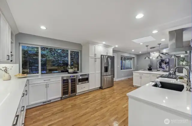 Oversized Chef's Kitchen.