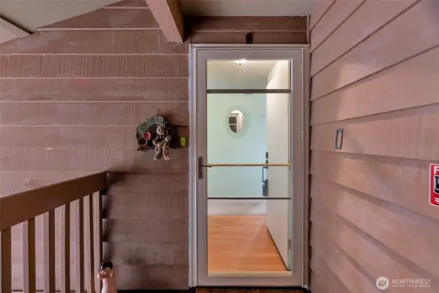 Just 9 steps up and you're home