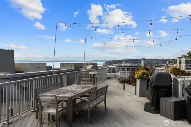 Rooftop deck