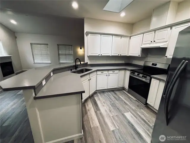 Beautifully updated kitchen