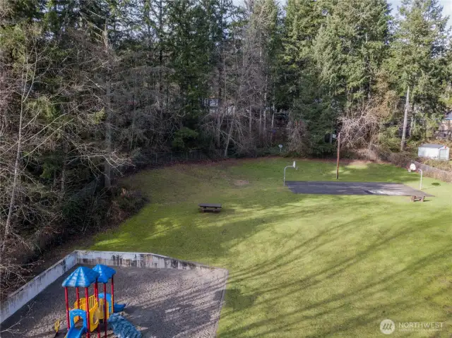 Perfect hangout for little ones and furry friends alike, with room to run, play, and burn off energy while you enjoy the fresh air.