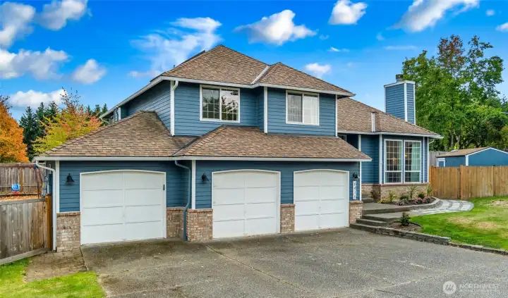 Welcome Home to 6416 142nd Pl SE, Snohomish!