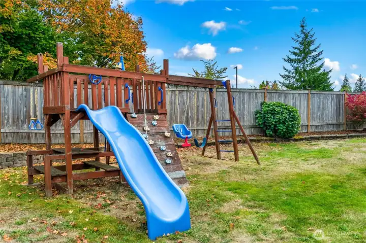 Backyard - View 2 (Playset Stays w/ Home!)