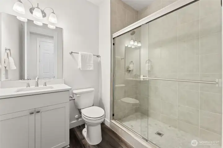 2nd Bathroom