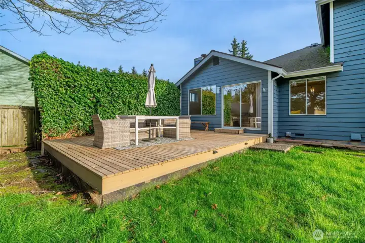 Large Deck for Entertaining