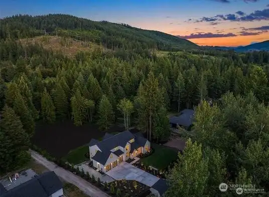 Photo of Previous Model For Reference (Not current build)