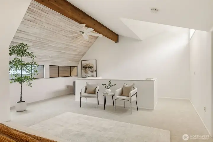 Upper level with beam detailing and readying nook