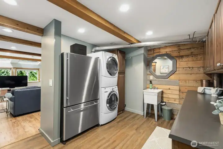 Fridge, W/D and utility sink