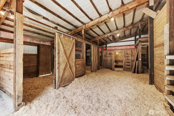 Turnouts, tack room, shavings stall and more