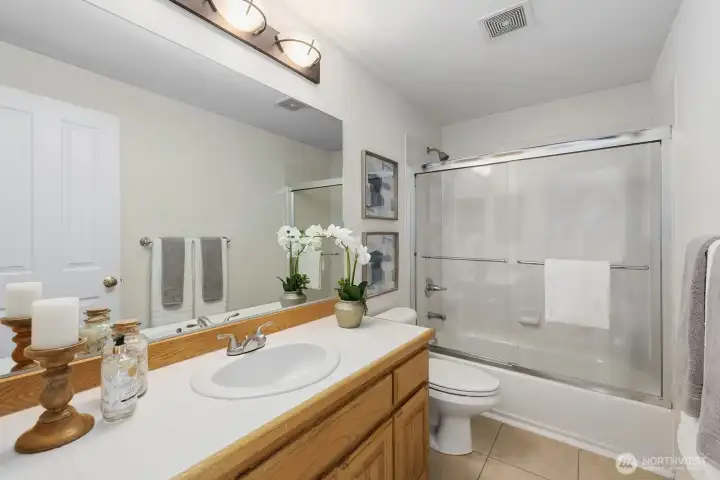 Full, secondary bathroom upstairs.