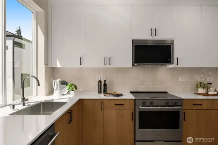 (these are of model home, similar finishes and layout) (these are of model home, similar finishes and layout)