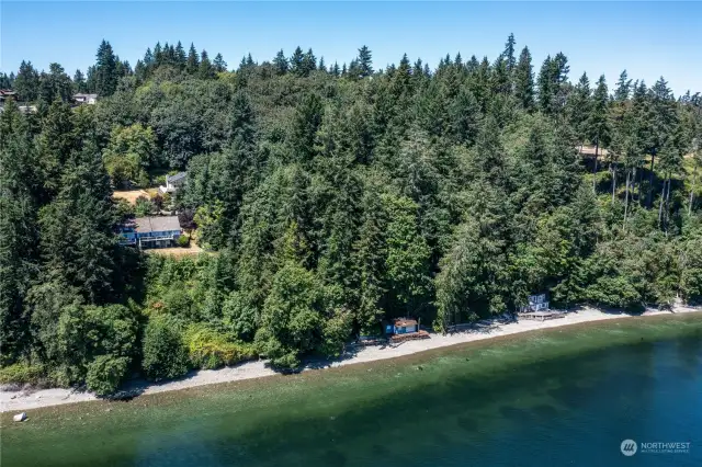 Aerial view of the area community and waterfront