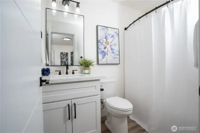 Downstairs full bathroom