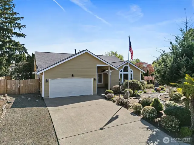 Welcome to 8011 89th Ave SW Lakewood WA.