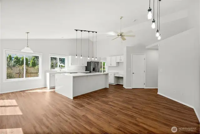 Your standing in the far corner of either what can be used as a Family Room or Eating area looking back into the kitchen. This area is 11' x 17'.