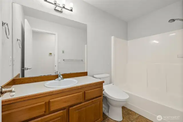 Hallway Full Bathroom.