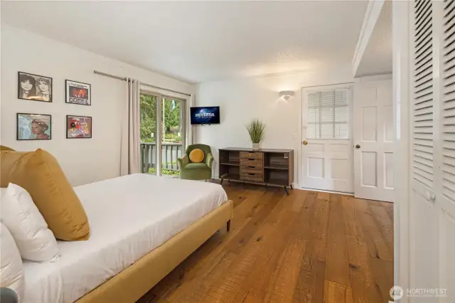 Lower bedroom with ensuite bathroom