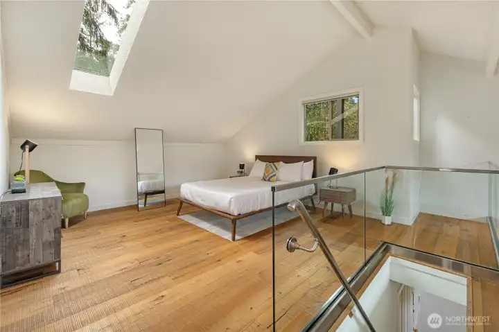 Upper bedroom