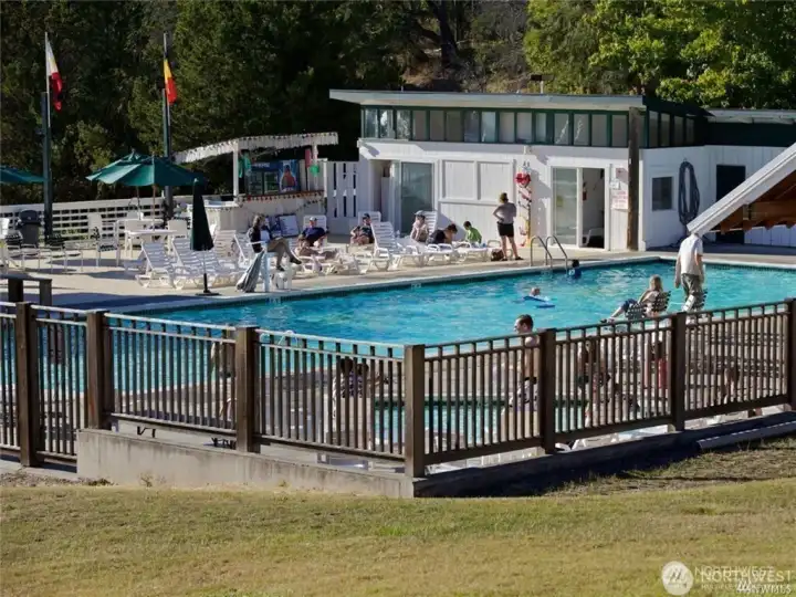 Outdoor heated pool (only if you are in rental pool?