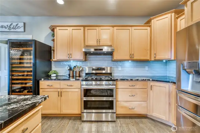 Gas range with double oven is perfect for the chef in the family.